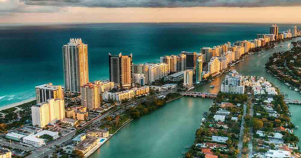 Miami - Miami Beach Skyline